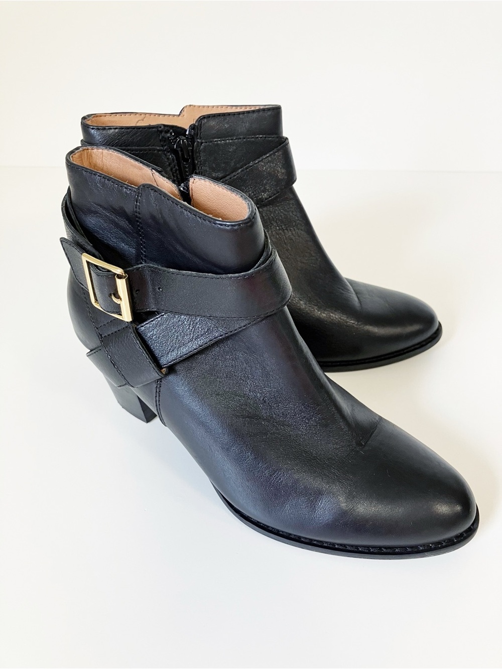 Vionic | Black Trinity Leather Ankle Booties 7.5 Chic Mature Minimalist Office